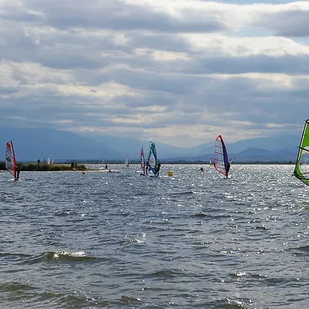 Lewindy Barcares Terrasse Confort Calme Fibre Velos Bord Lac Proximite Plage Lydia Coudalere Le Barcarès Zimmer foto
